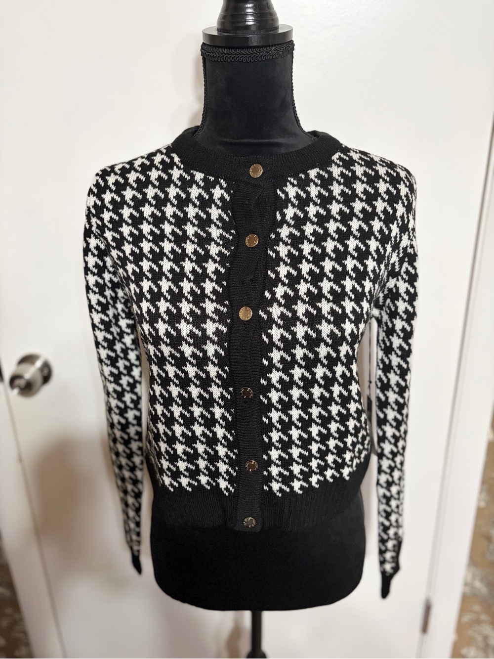 BCBG MAXAZRIA Classic Black and White Houndstooth Button Cardigan Sweater